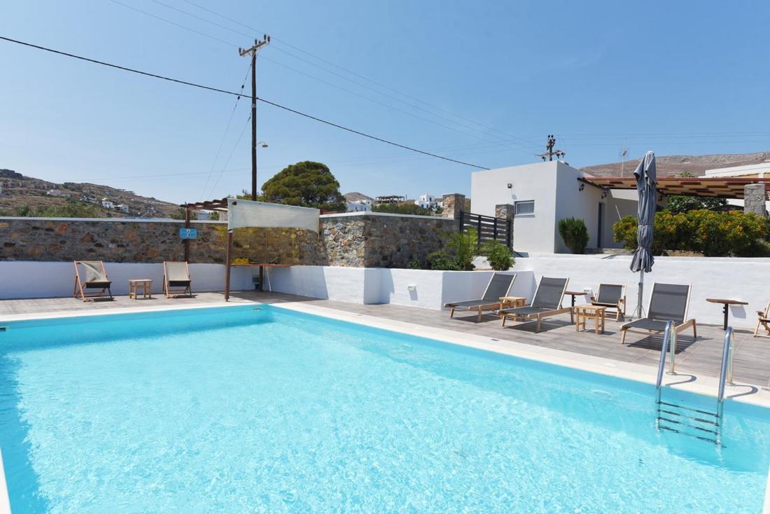 Flora'S Beach And Pool Villa In Syros Liaropá Exterior foto