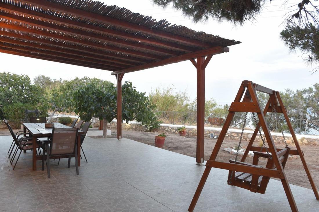 Flora'S Beach And Pool Villa In Syros Liaropá Exterior foto